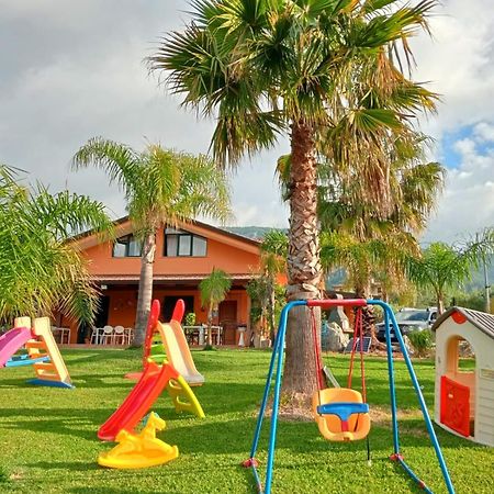 B&B Villa Molinari Restaurant E Baby Park Campagna Exterior photo