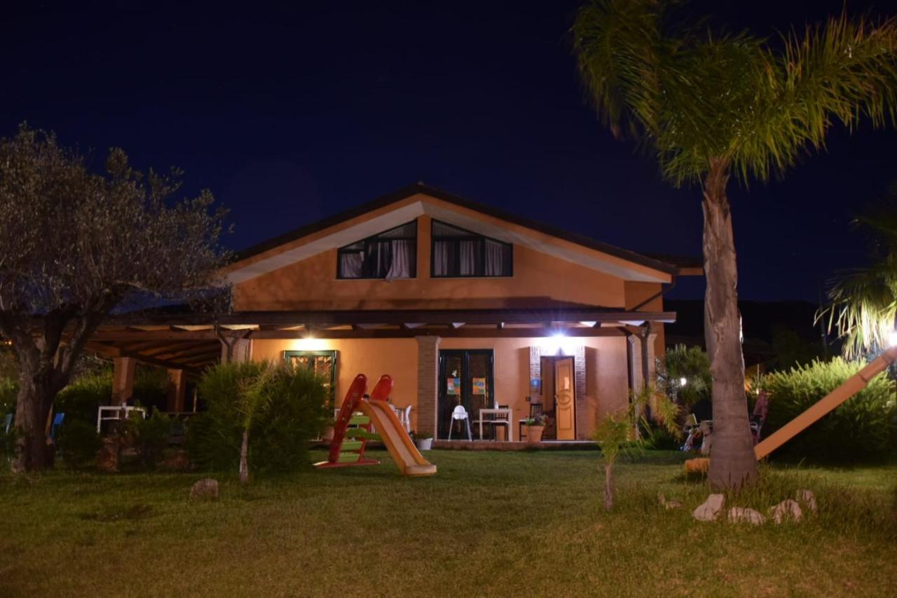 B&B Villa Molinari Restaurant E Baby Park Campagna Exterior photo