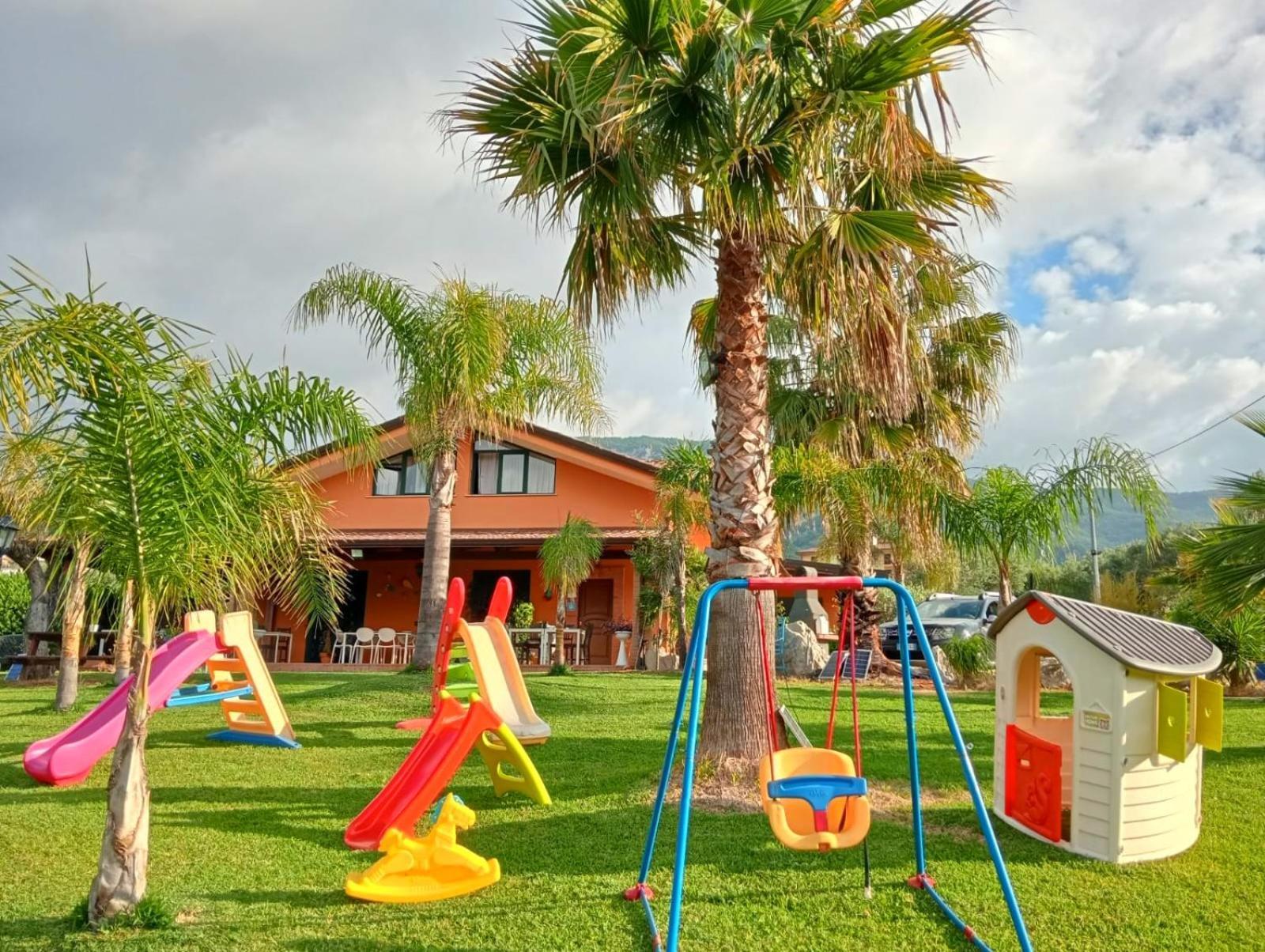 B&B Villa Molinari Restaurant E Baby Park Campagna Exterior photo